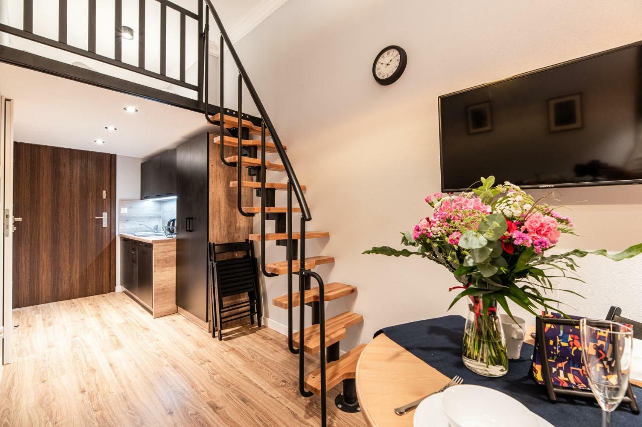 Lubomirskiego 23 Residence - Great Location, 10 Min To Main Square By Foot, Right Next To Main Rail And Bus Station Cracóvia Exterior foto