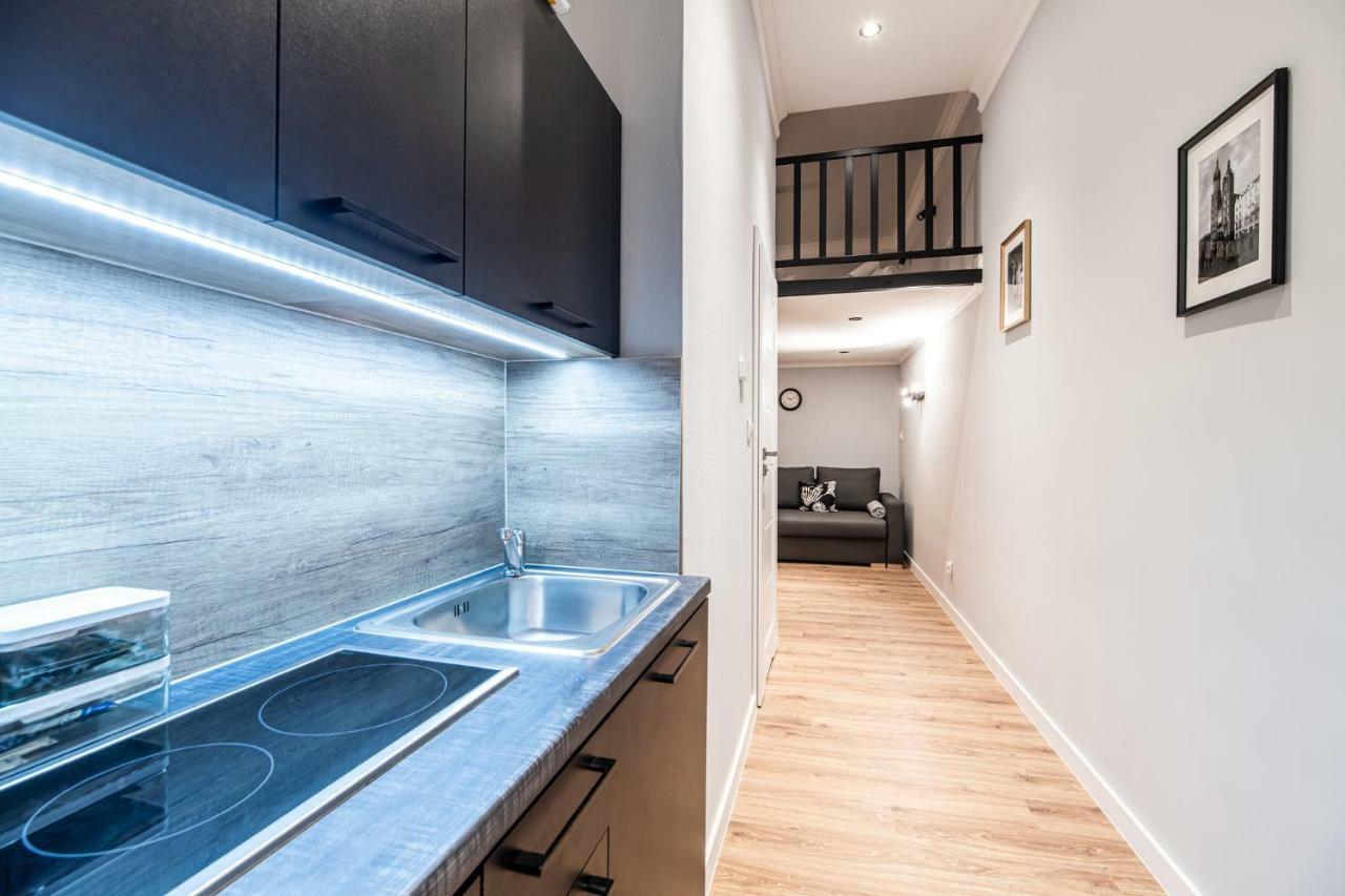 Lubomirskiego 23 Residence - Great Location, 10 Min To Main Square By Foot, Right Next To Main Rail And Bus Station Cracóvia Exterior foto