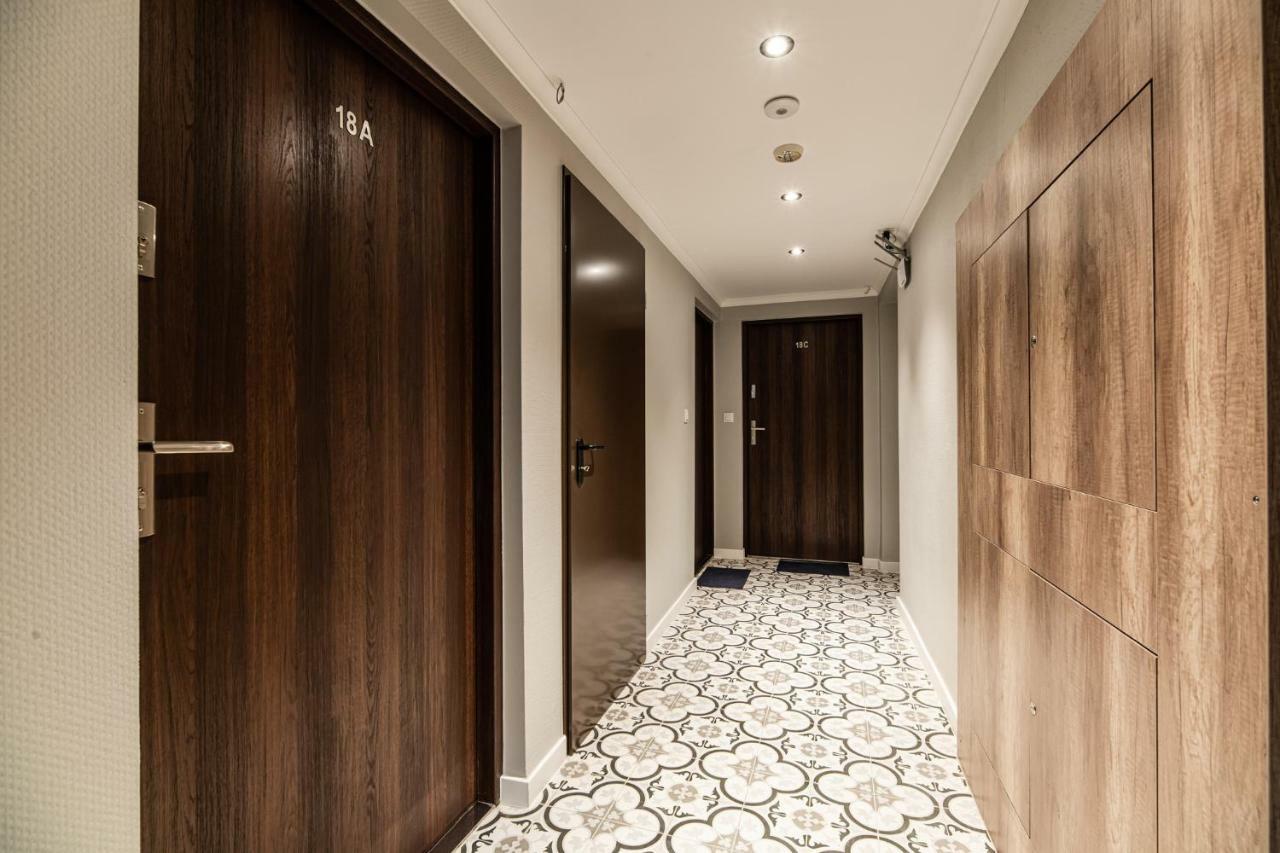 Lubomirskiego 23 Residence - Great Location, 10 Min To Main Square By Foot, Right Next To Main Rail And Bus Station Cracóvia Exterior foto