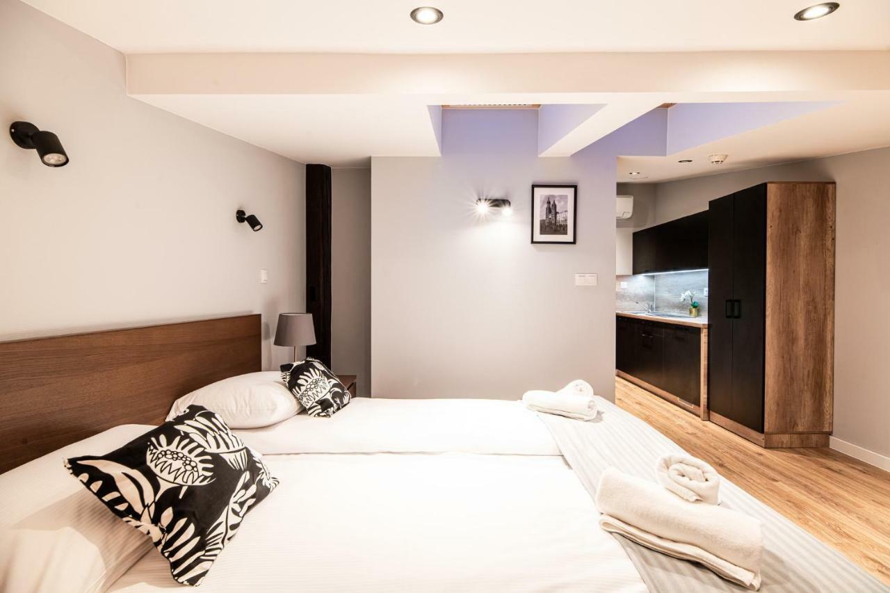 Lubomirskiego 23 Residence - Great Location, 10 Min To Main Square By Foot, Right Next To Main Rail And Bus Station Cracóvia Exterior foto